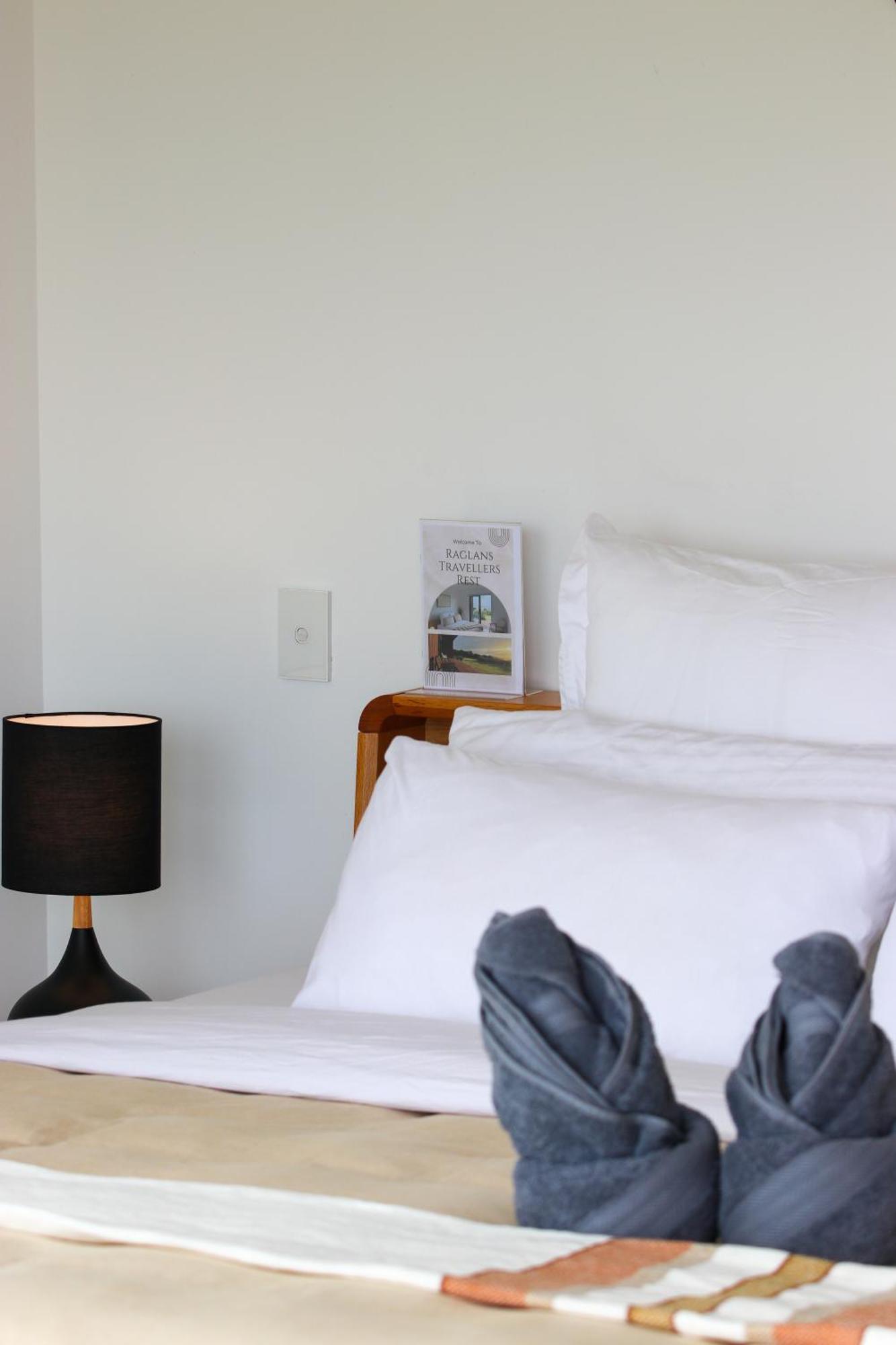 Room At Raglans Travellers Rest Coastal Retreat Exterior photo